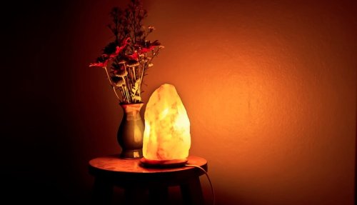 Using a salt lamp